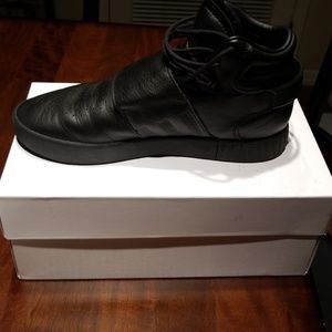 Adidas tubular shoes